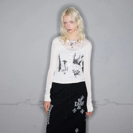 American streetwear castle print stretch henley top